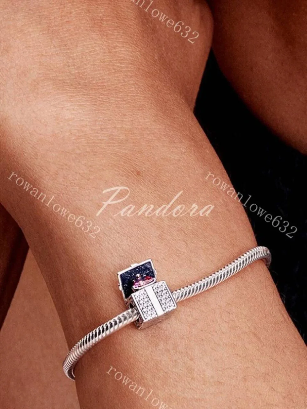 Pandora Sparkling Gift Box Charm